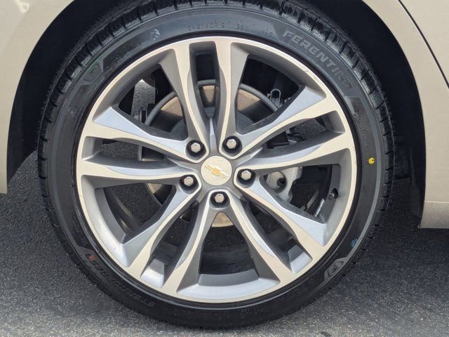 Used 2024 Chevrolet Malibu LT FWD image 13