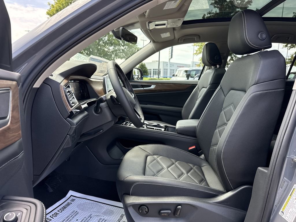 New 2026 Volkswagen Atlas SE image 11