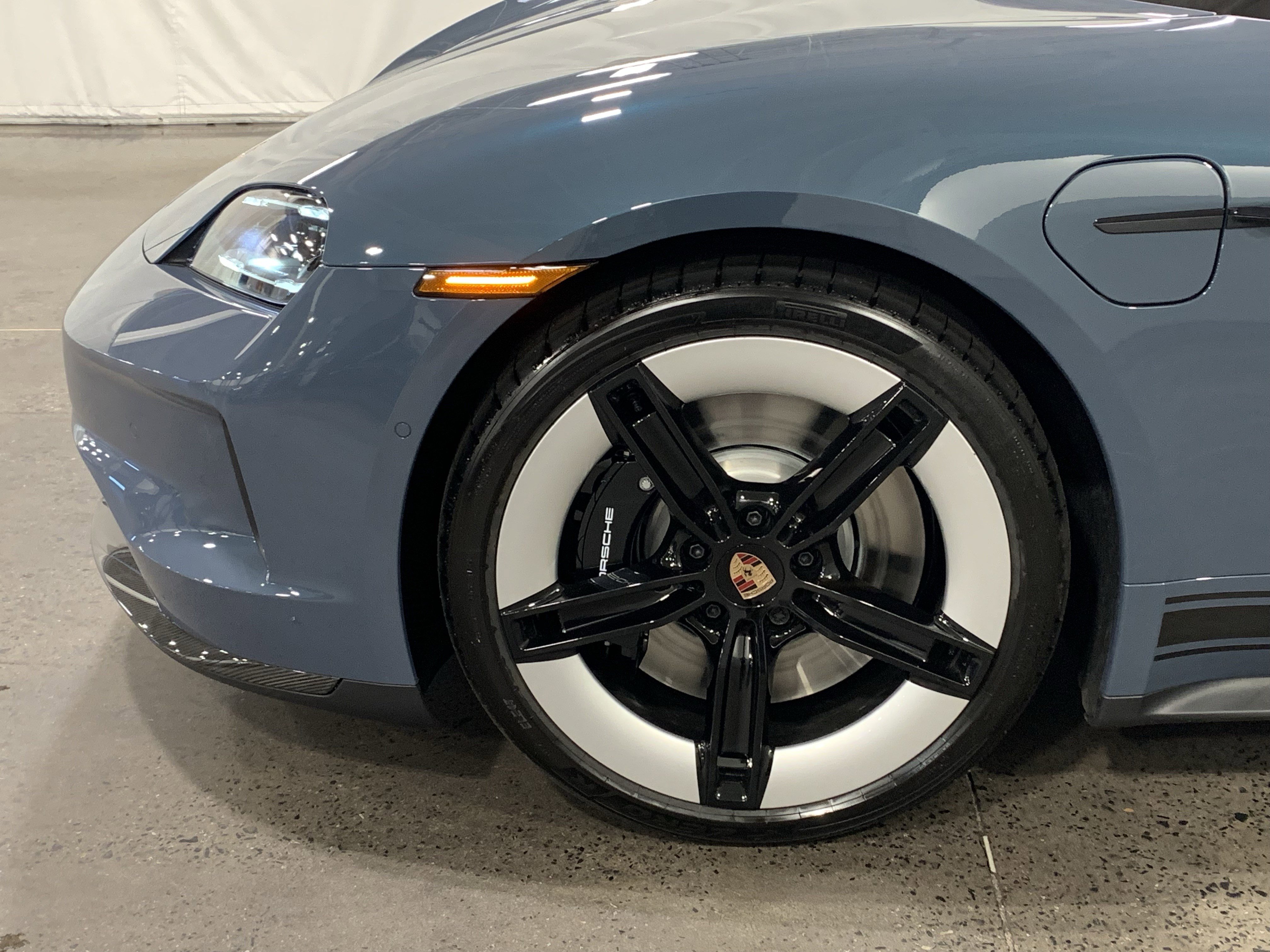 New 2026 Porsche Taycan GTS AWD/4WD image 37