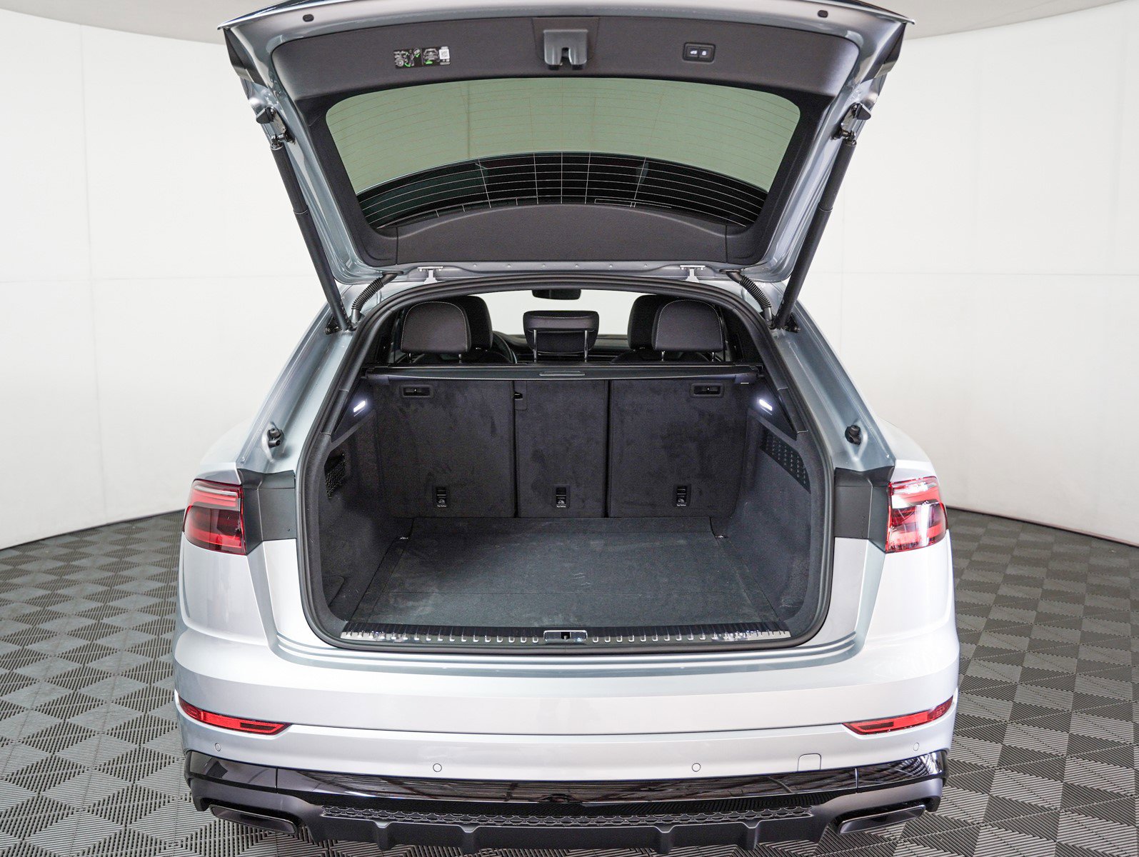 New 2025 Audi Q8 Premium Plus image 8