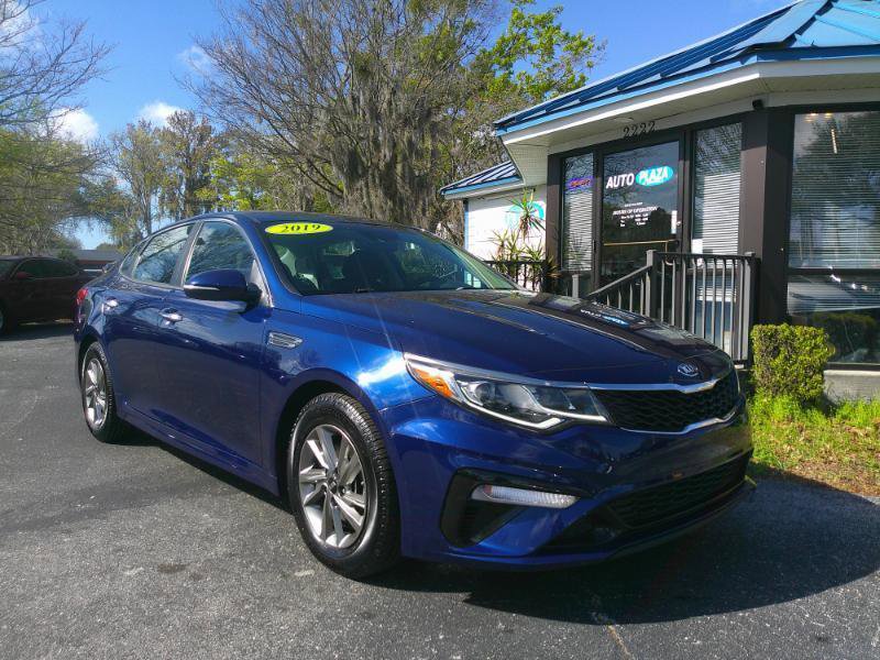 Used 2019 Kia Optima LX image 4