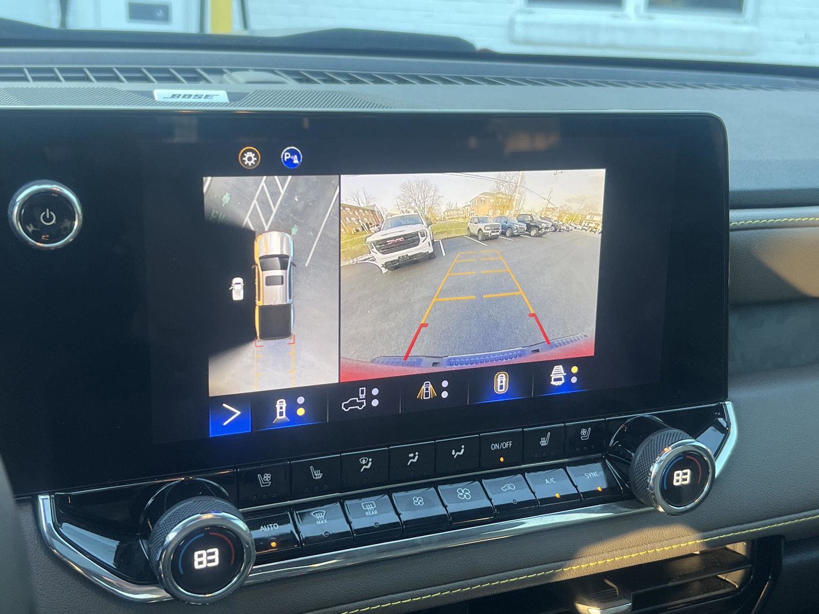 Used 2023 Chevrolet Colorado ZR2 w/ ZR2 Convenience Package III AWD/4WD image 26