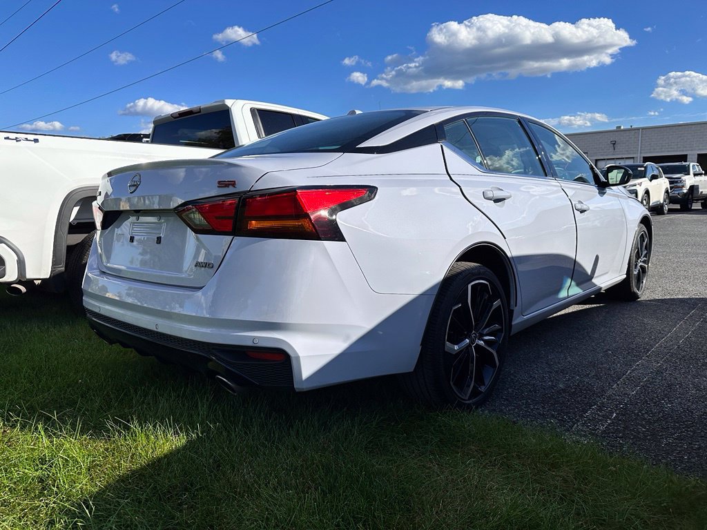 Used 2024 Nissan Altima 2.5 SR AWD/4WD image 4