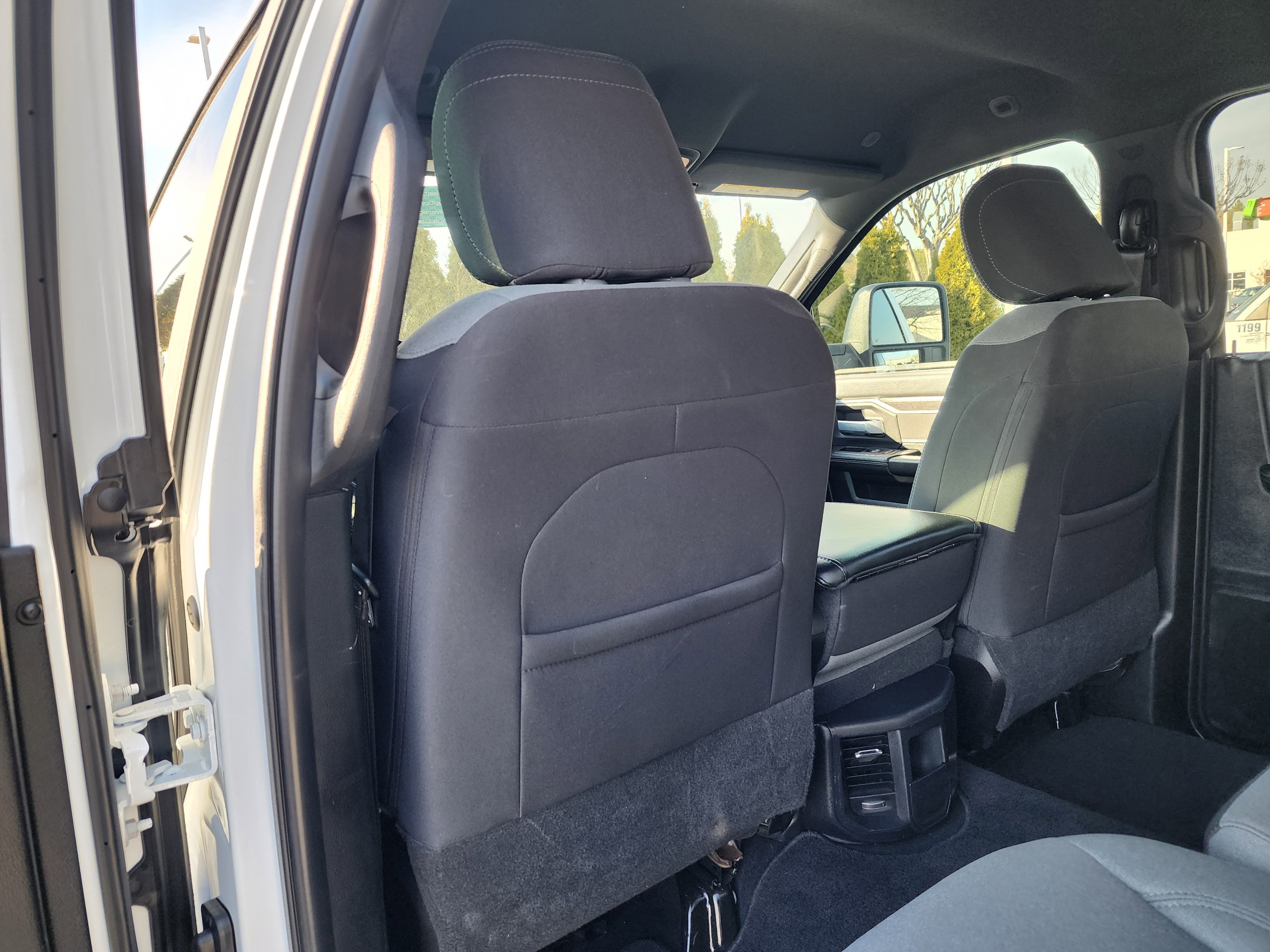 Used 2024 RAM 3500 Big Horn image 17