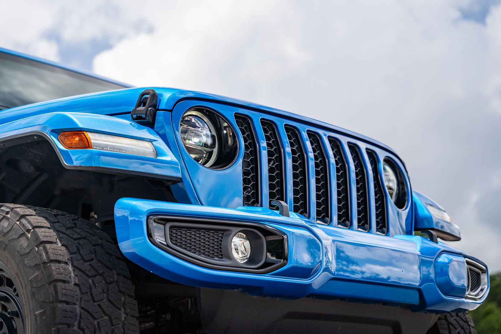 Used 2022 Jeep Gladiator Overland AWD/4WD image 11
