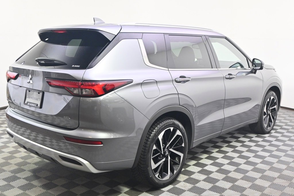 Used 2022 Mitsubishi Outlander SEL image 7