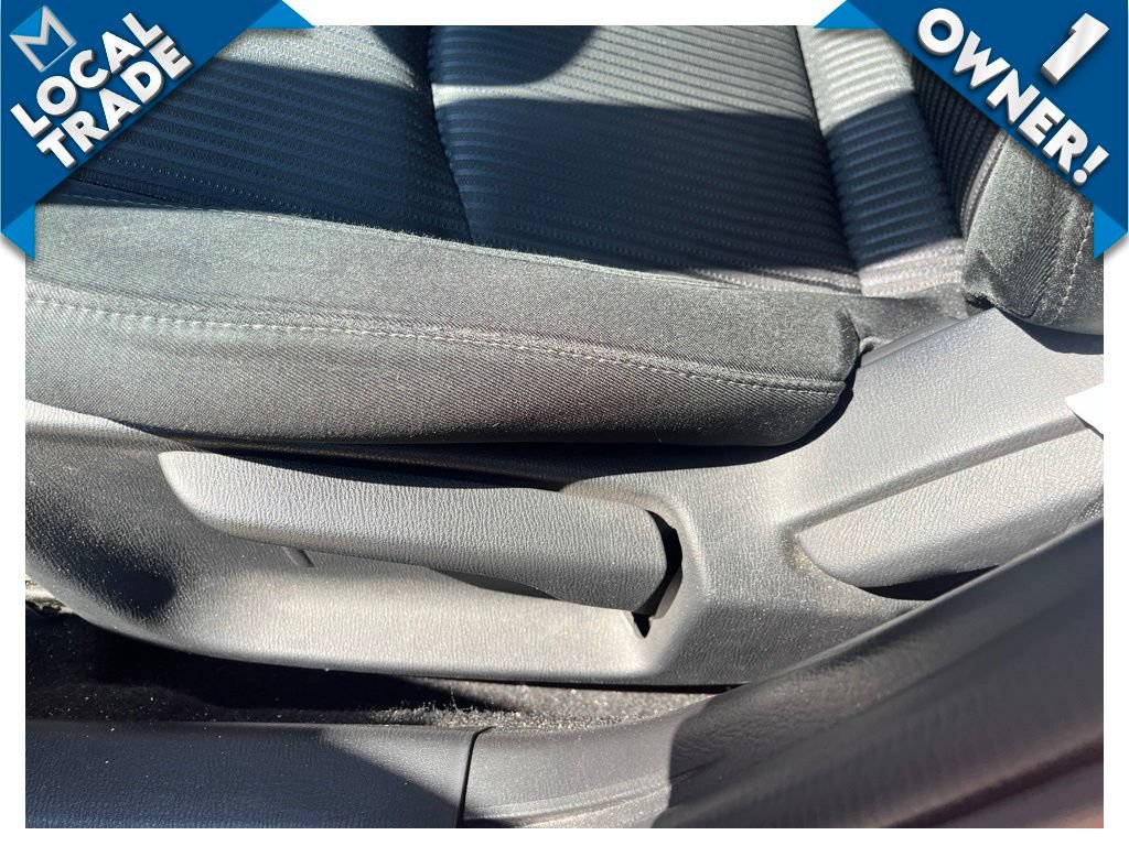 Used 2014 MAZDA MAZDA3 i Touring w/ Moonroof Package 1 FWD image 22