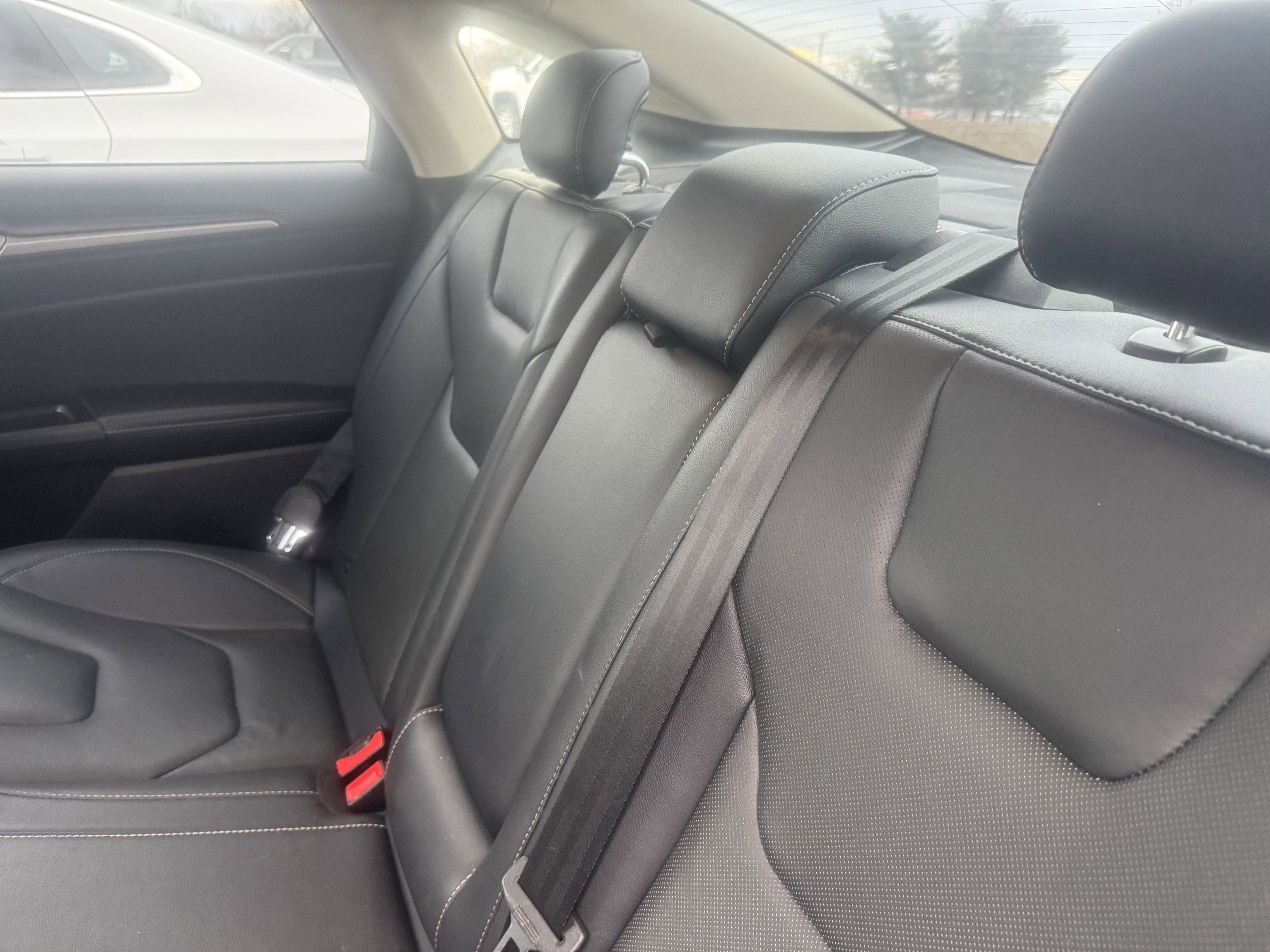 Used 2019 Ford Fusion Titanium image 11