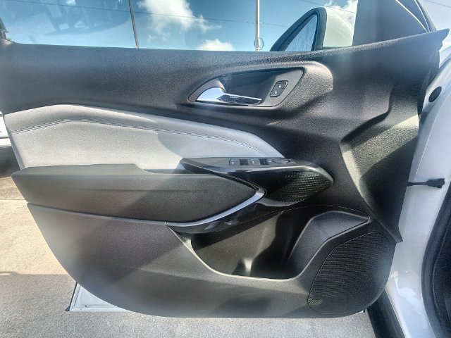 Certified 2026 Chevrolet Trax LT FWD image 20