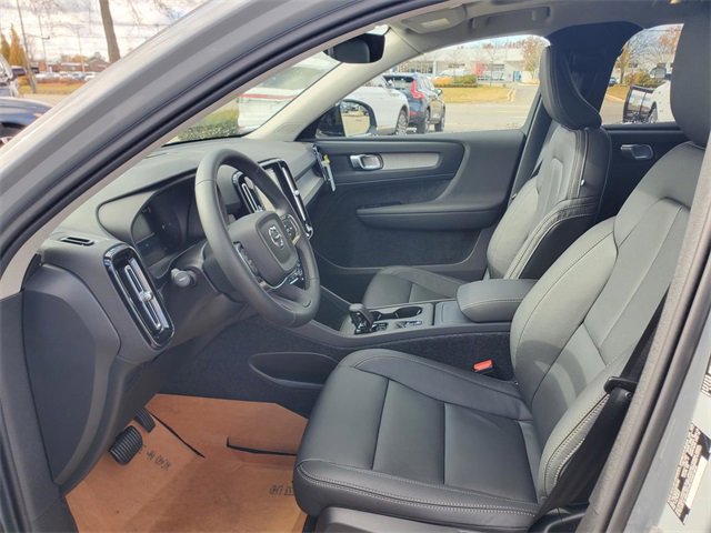 New 2026 Volvo XC40 B5 Core w/ Protection Package Premier image 13