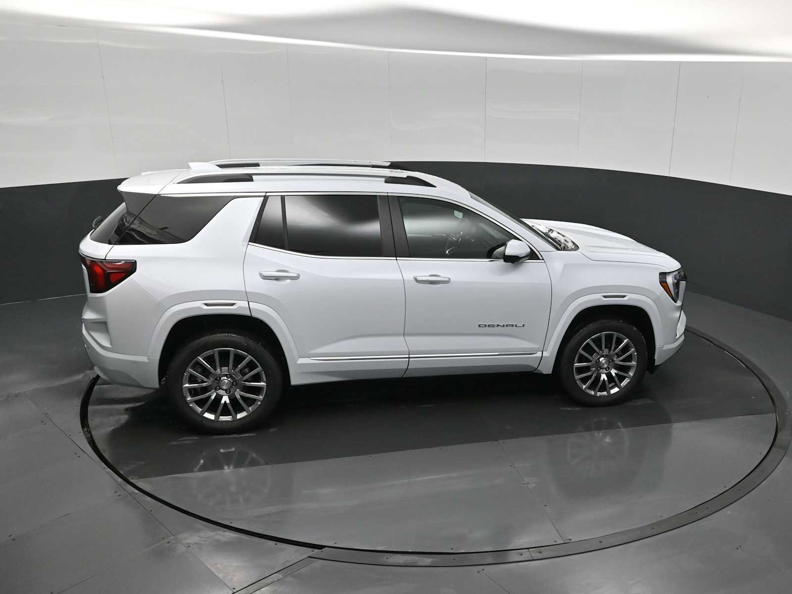 New 2026 GMC Terrain Denali image 17