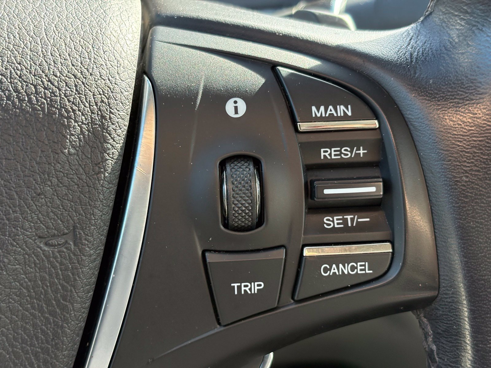 Used 2016 Acura TLX w/ Technology Package FWD image 13