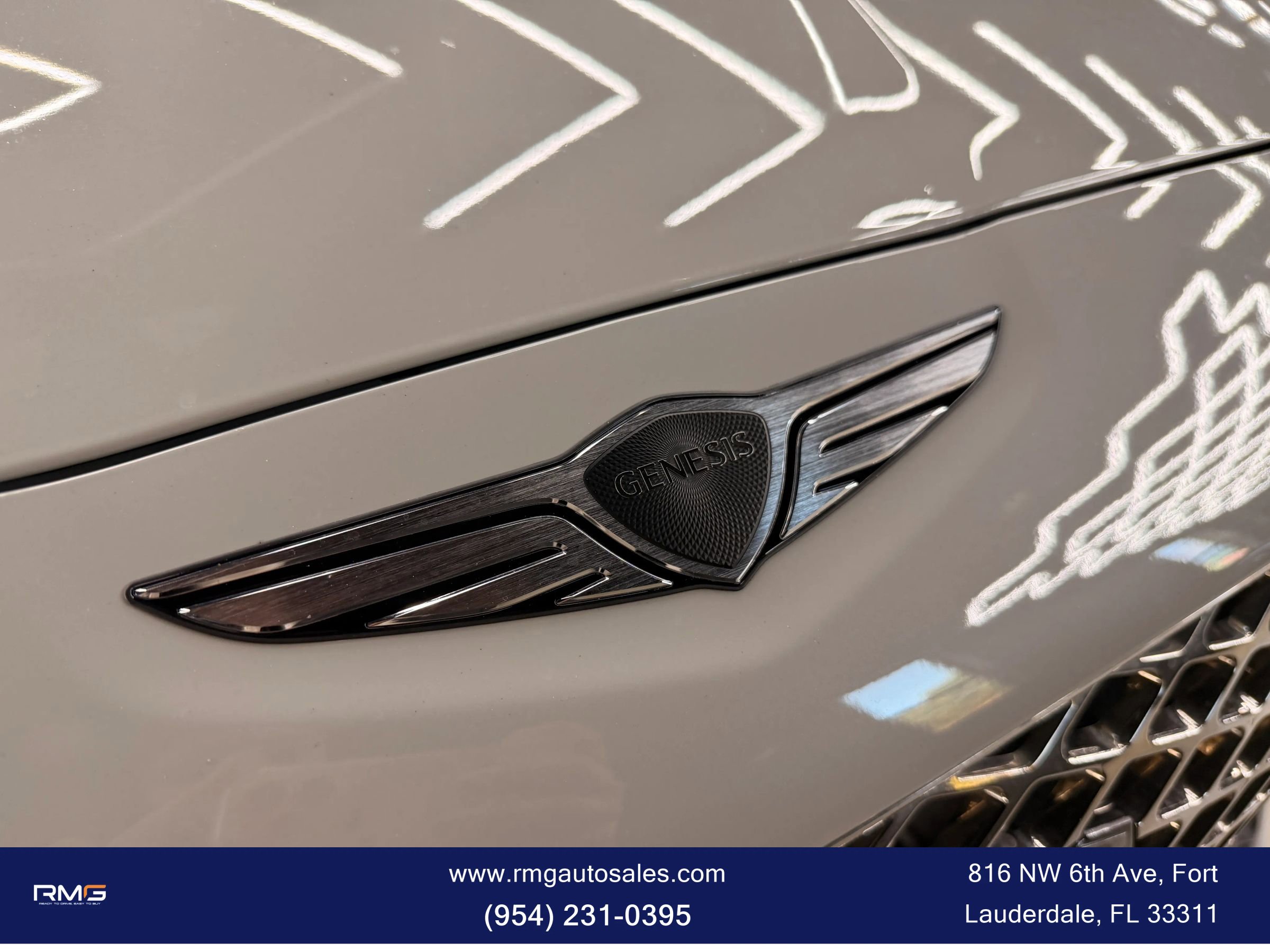 Used 2025 Genesis G70 2.5T RWD image 9