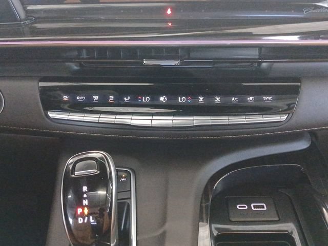Certified 2023 Cadillac Escalade Sport w/ Touring Package AWD/4WD image 4