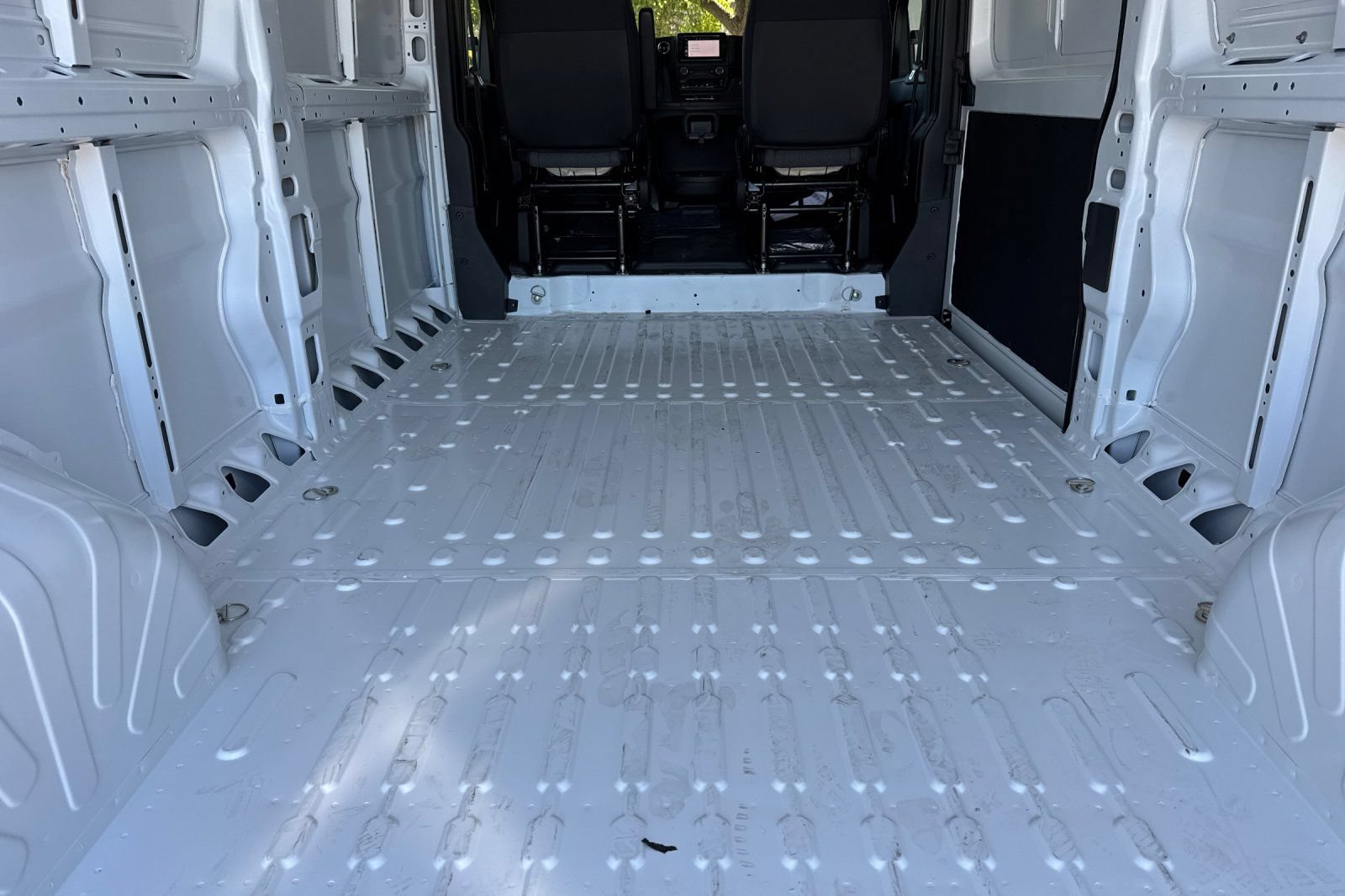New 2026 RAM ProMaster 2500 FWD image 14