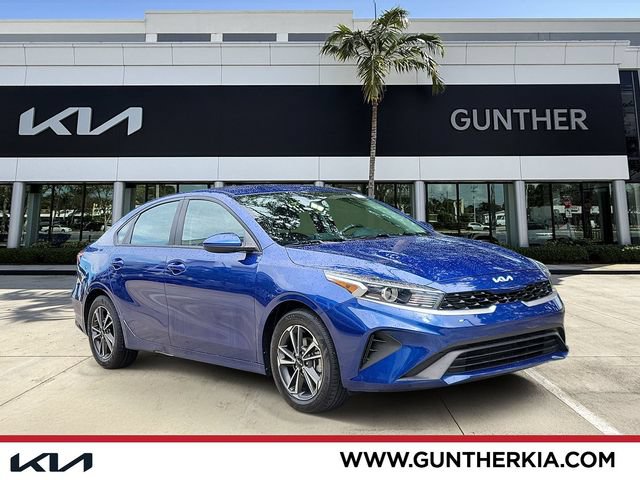 Certified 2024 Kia Forte LXS FWD image 1