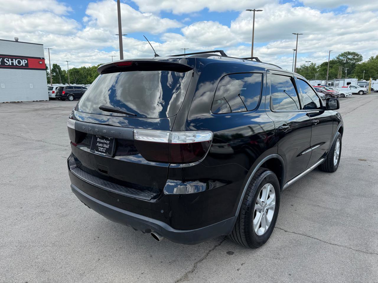 Used 2011 Dodge Durango Crew RWD image 3