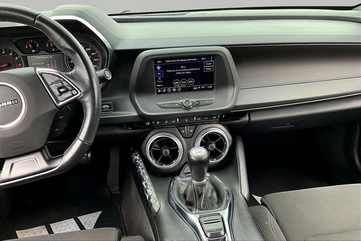 Used 2024 Chevrolet Camaro LT RWD image 9