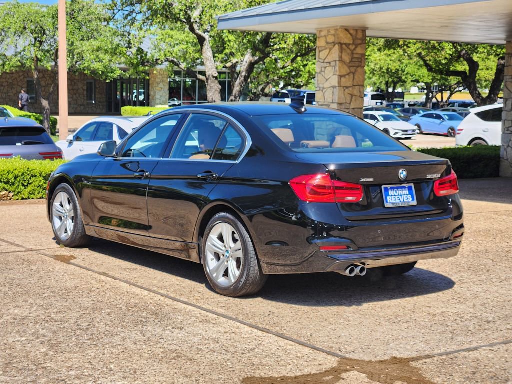 Used 2017 BMW 330i xDrive Sedan AWD/4WD image 5