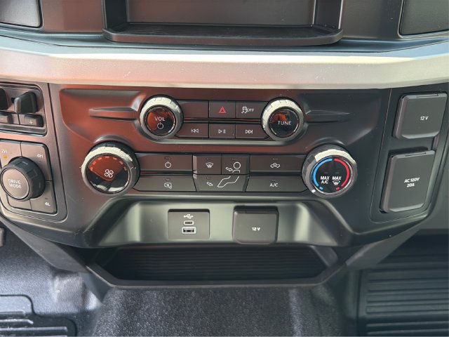 New 2026 Ford F550 4x4 Regular Cab Super Duty image 23