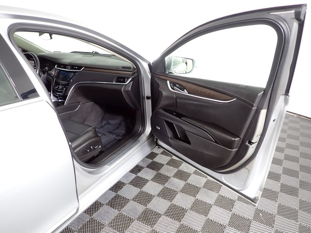 Used 2019 Cadillac XTS Luxury FWD image 38