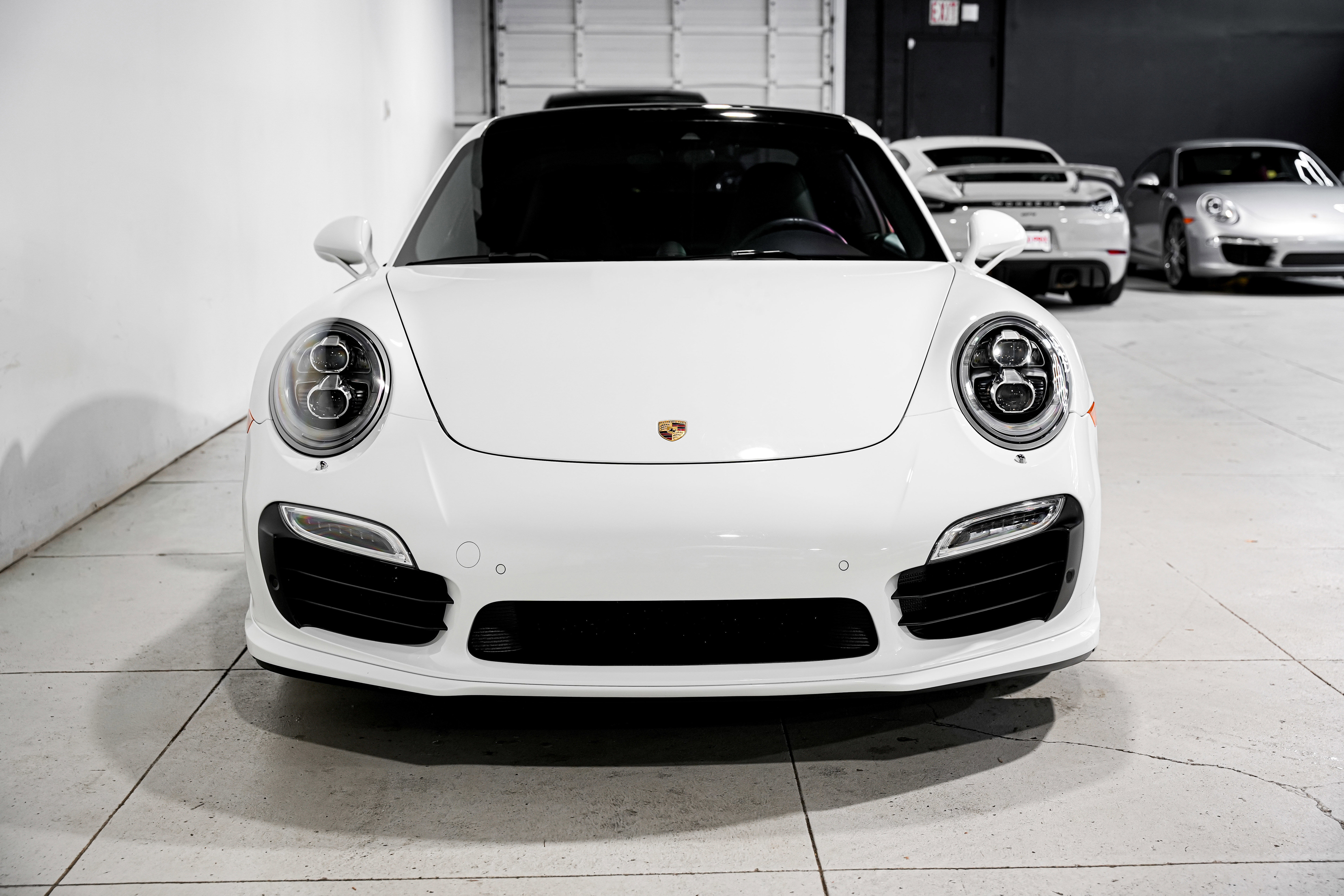 Used 2016 Porsche 911 Turbo S image 5
