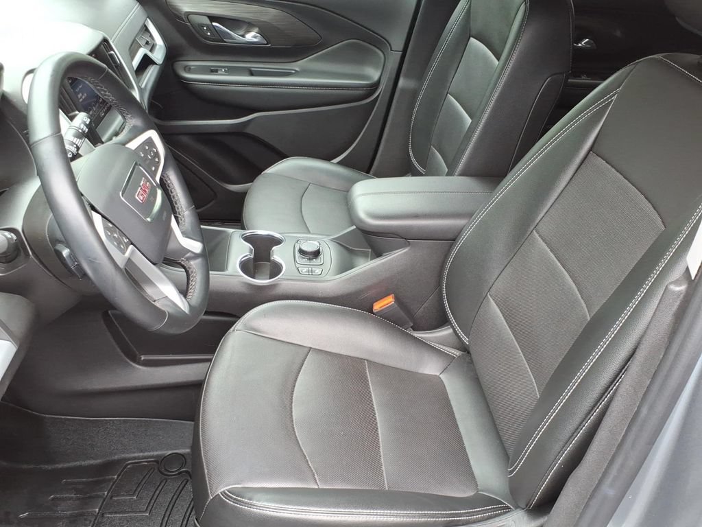 Used 2023 GMC Terrain SLT AWD/4WD image 10