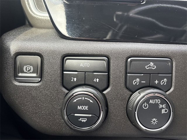 Used 2024 Chevrolet Silverado 1500 LT image 18