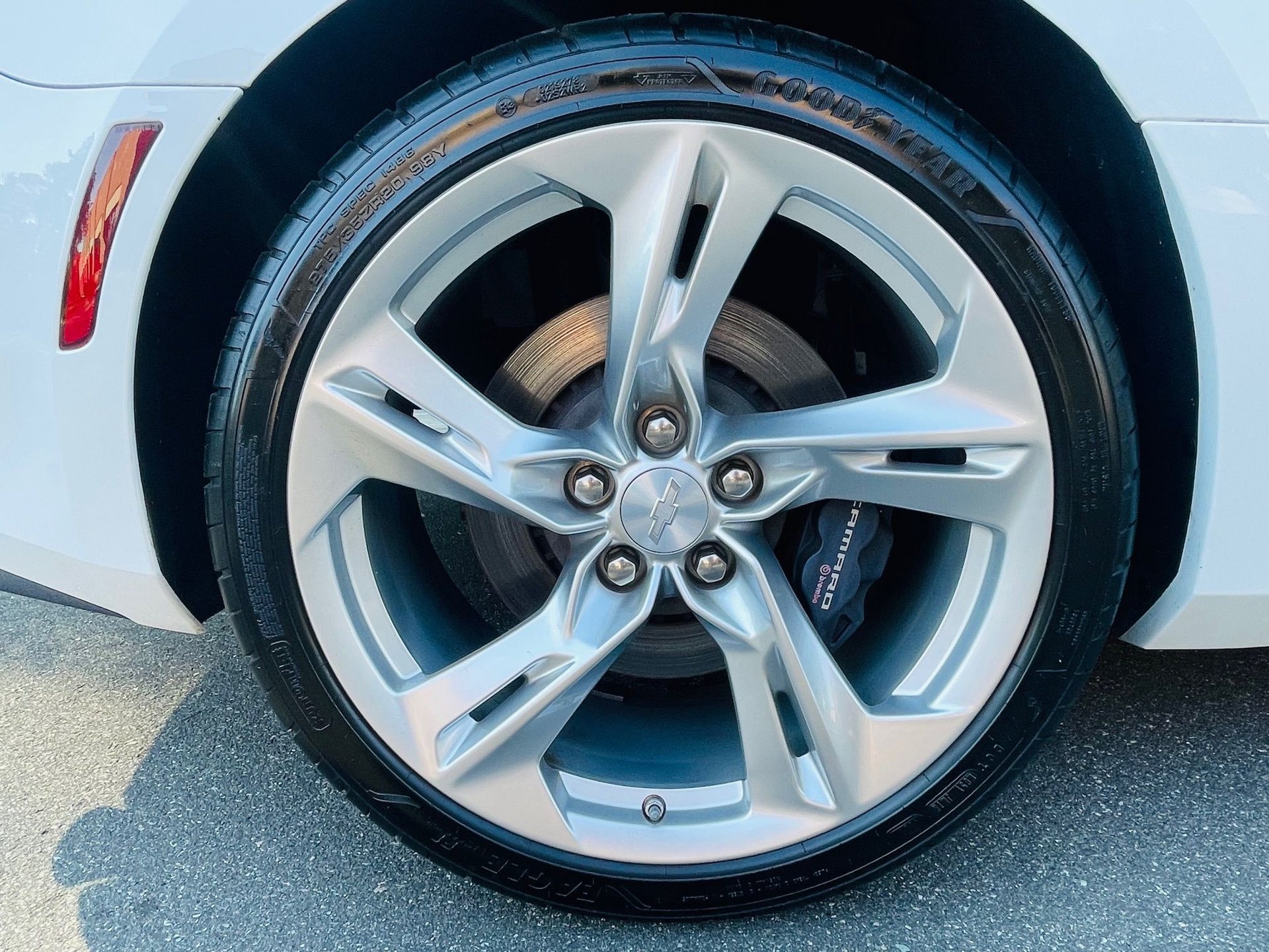 Used 2022 Chevrolet Camaro SS RWD image 30