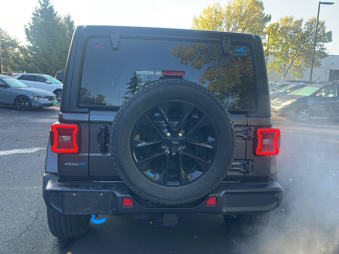 Used 2022 Jeep Wrangler Unlimited Sahara w/ Cold Weather Group AWD/4WD image 3