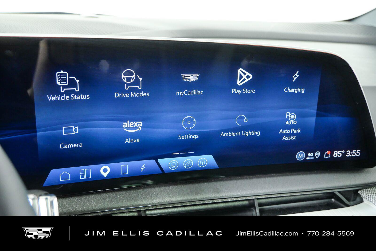 Used 2025 Cadillac Optiq Luxury 1 AWD/4WD image 14