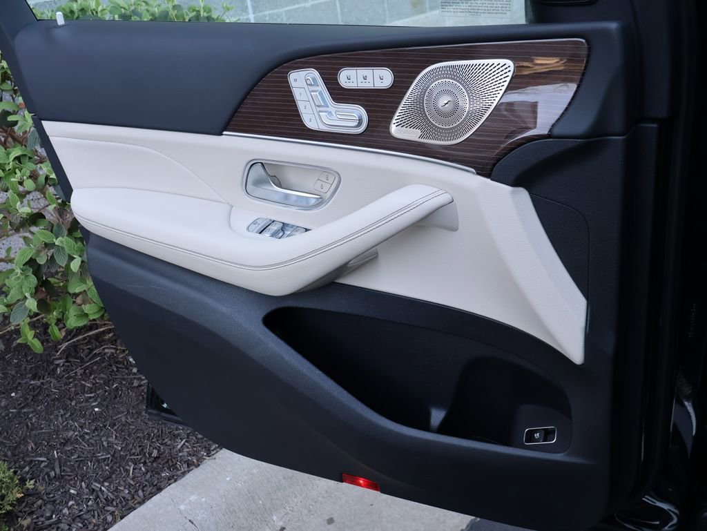 Certified 2021 Mercedes-Benz GLS 450 4MATIC image 39