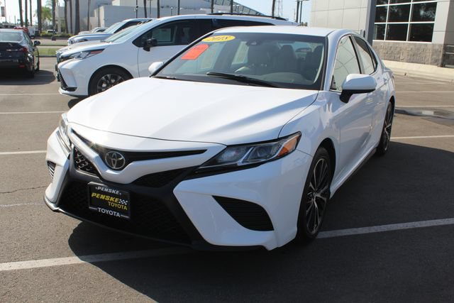 Used 2018 Toyota Camry SE FWD image 4