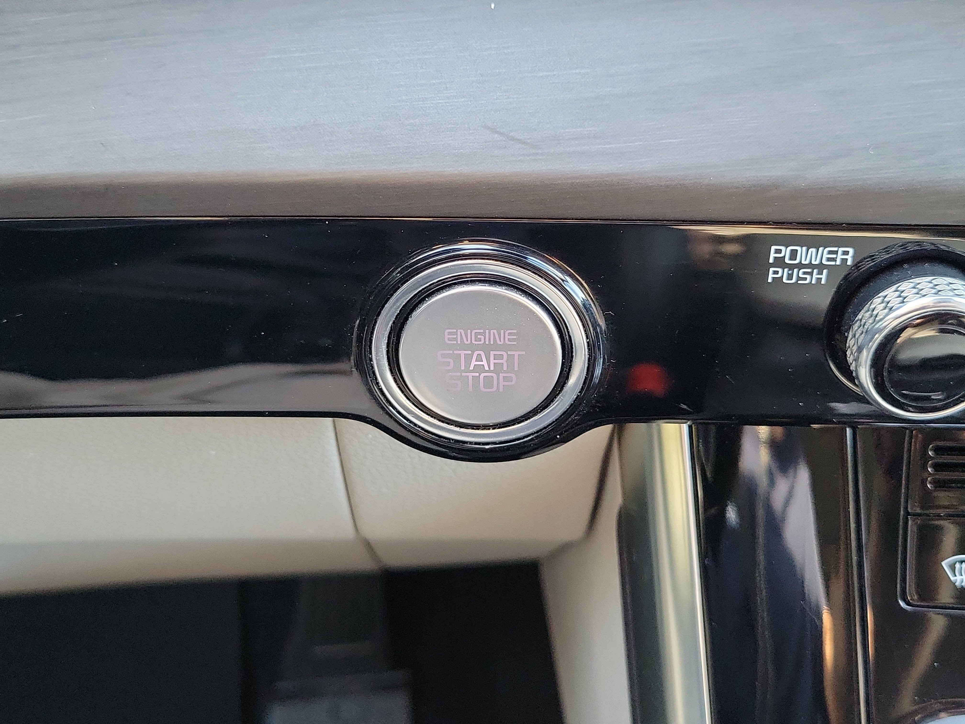 Used 2022 Kia Carnival EX FWD image 33