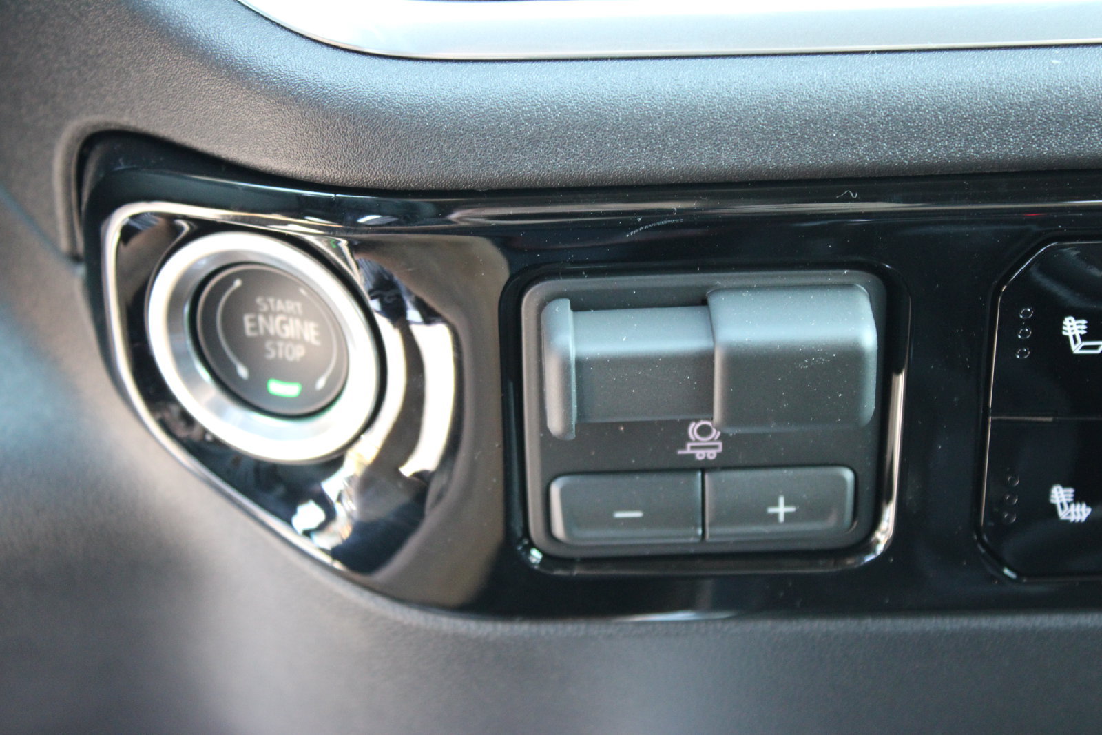 New 2026 Chevrolet Silverado 1500 RST w/ Safety Package AWD/4WD image 19