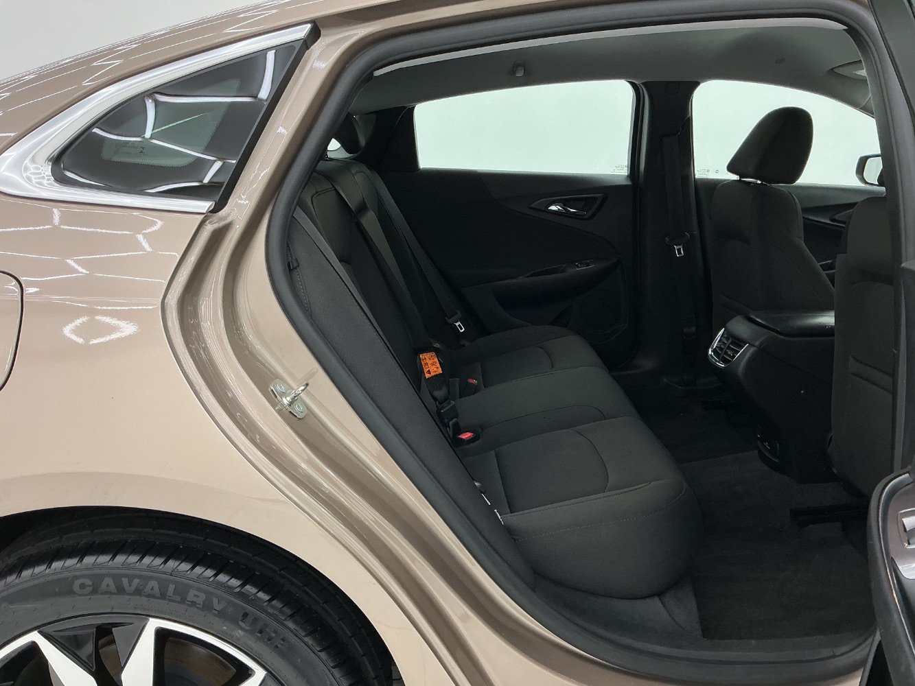 Used 2018 Chevrolet Malibu LT FWD image 21