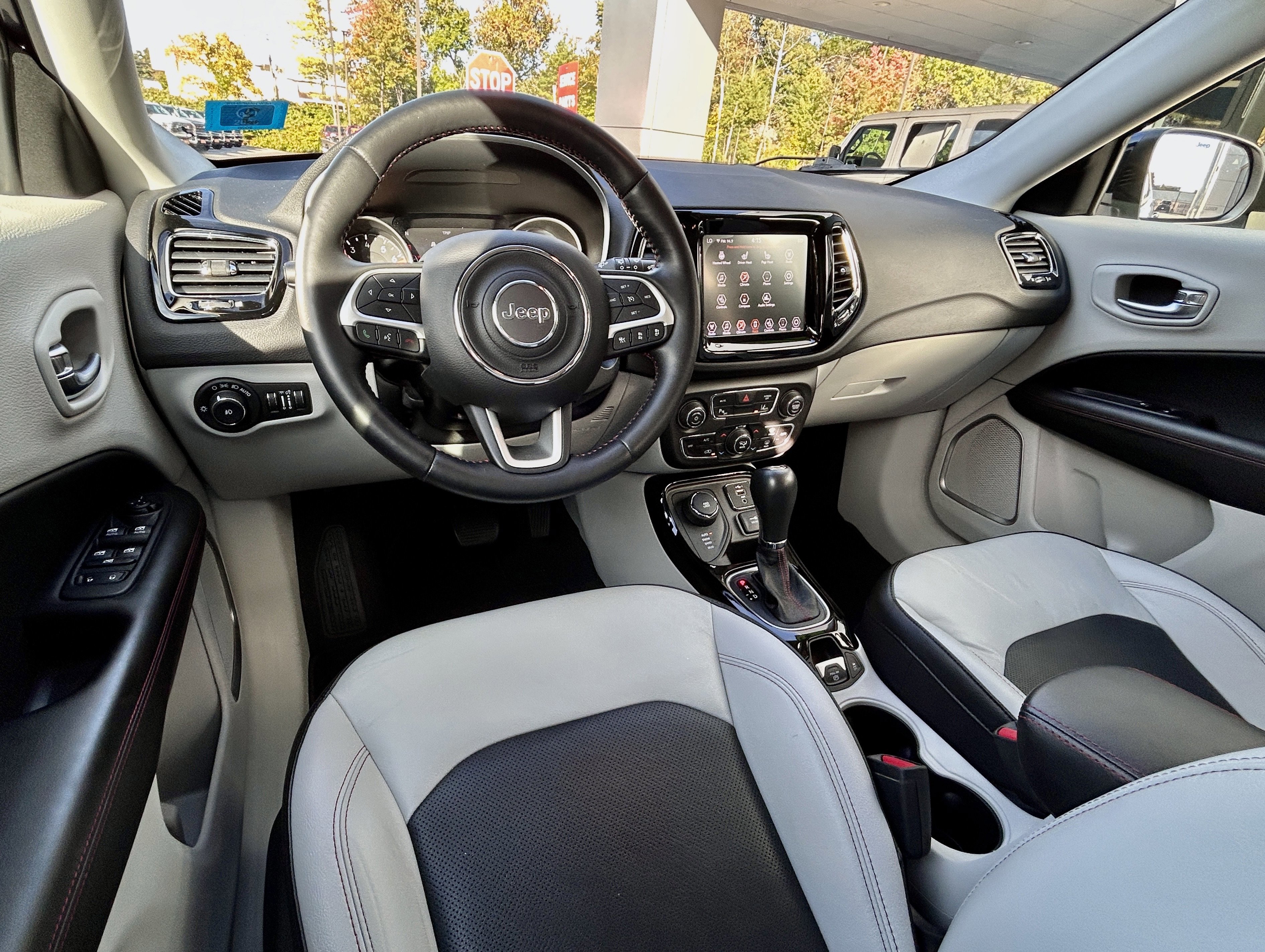 Certified 2020 Jeep Compass Limited w/ Advanced Safety Group AWD/4WD image 24