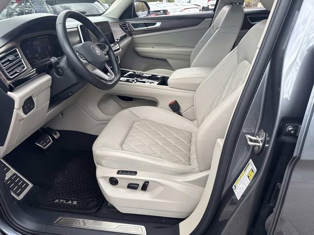 Used 2024 Volkswagen Atlas SEL Premium R-Line AWD/4WD image 23