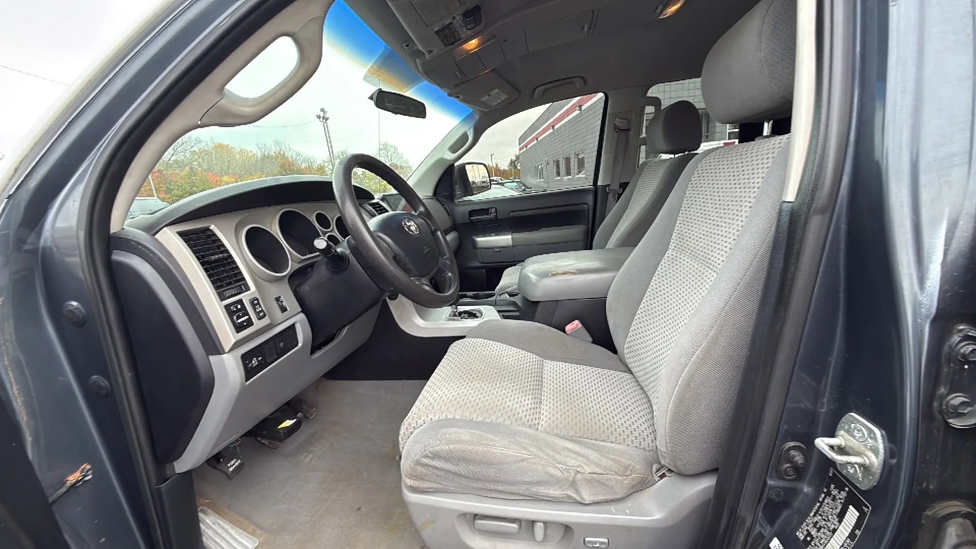 Used 2008 Toyota Tundra SR5 w/ TRD Off-Road Pkg AWD/4WD image 10