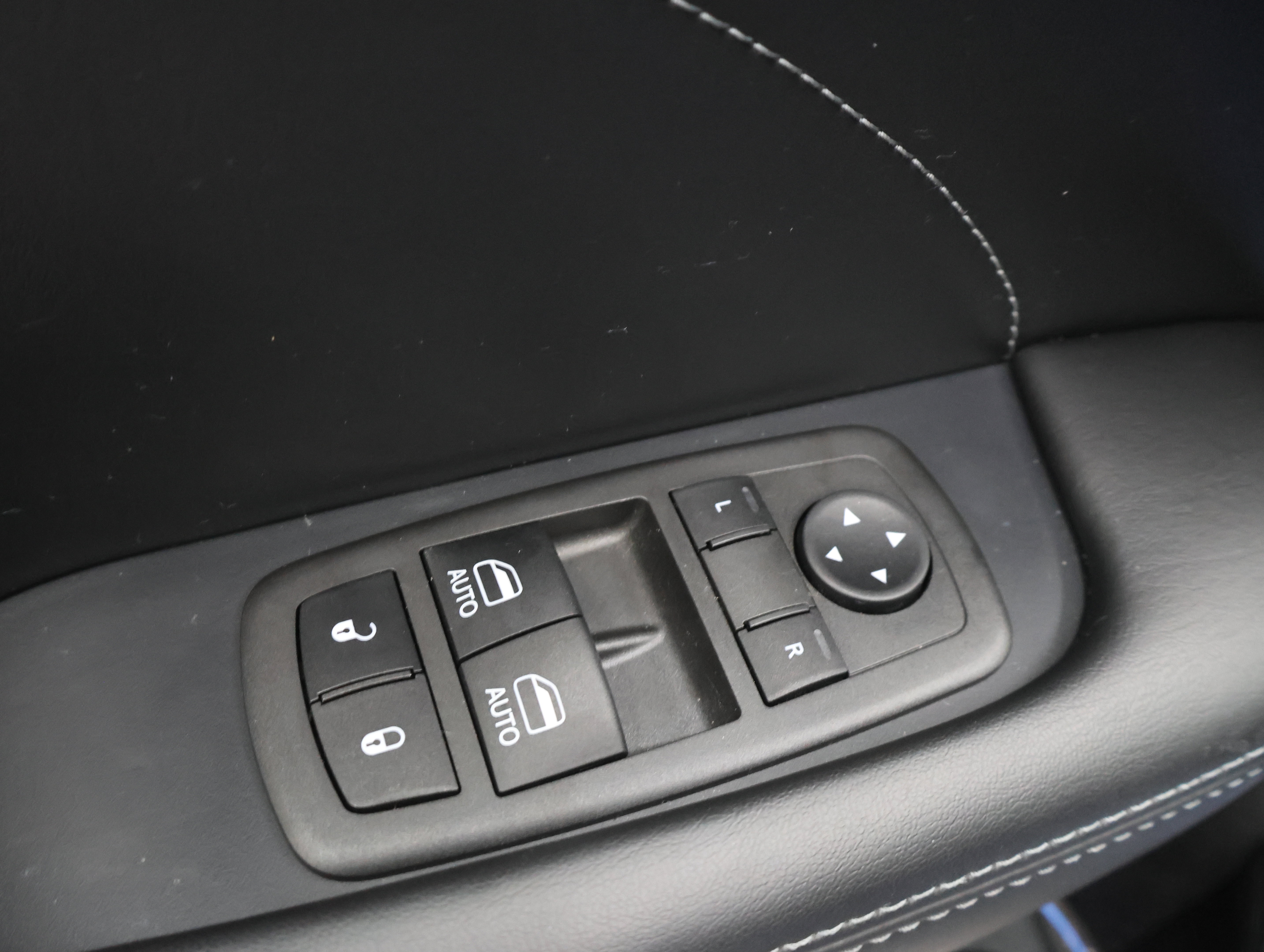 Used 2022 Dodge Challenger R/T w/ T/A Package RWD image 38