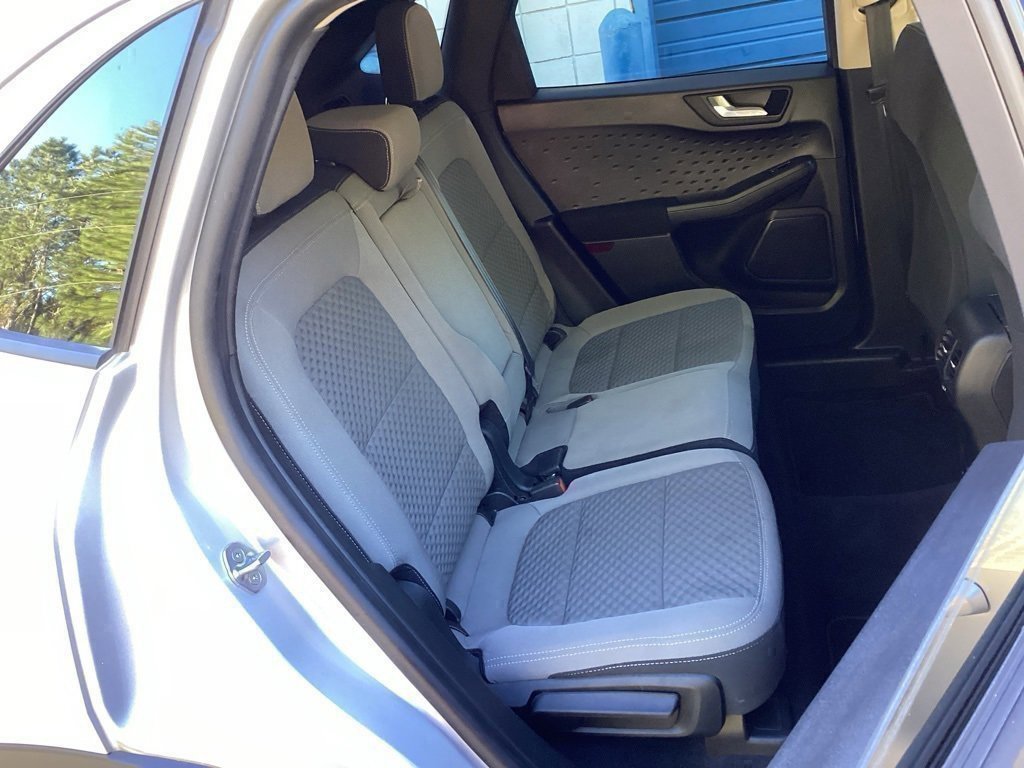 Used 2020 Ford Escape SE image 33