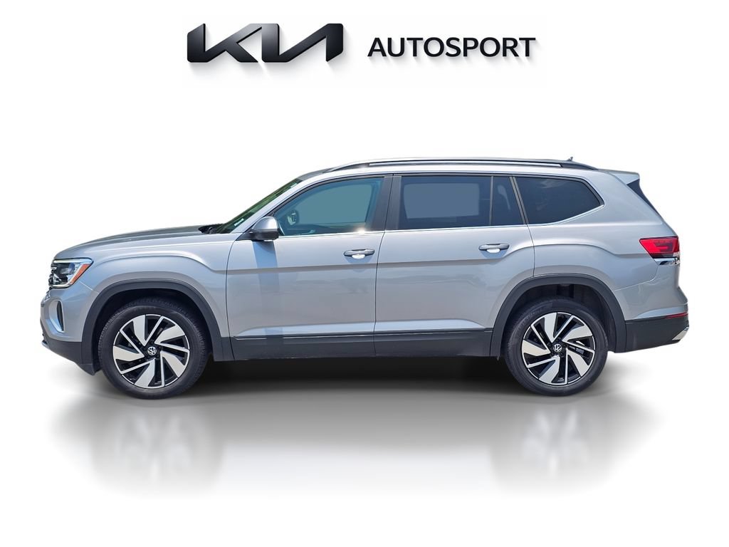 Used 2024 Volkswagen Atlas SE AWD/4WD image 13