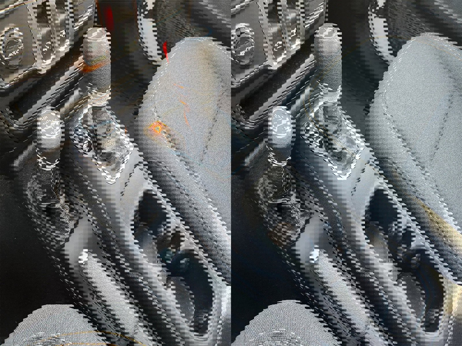 Used 2024 Jeep Wrangler Sport image 27