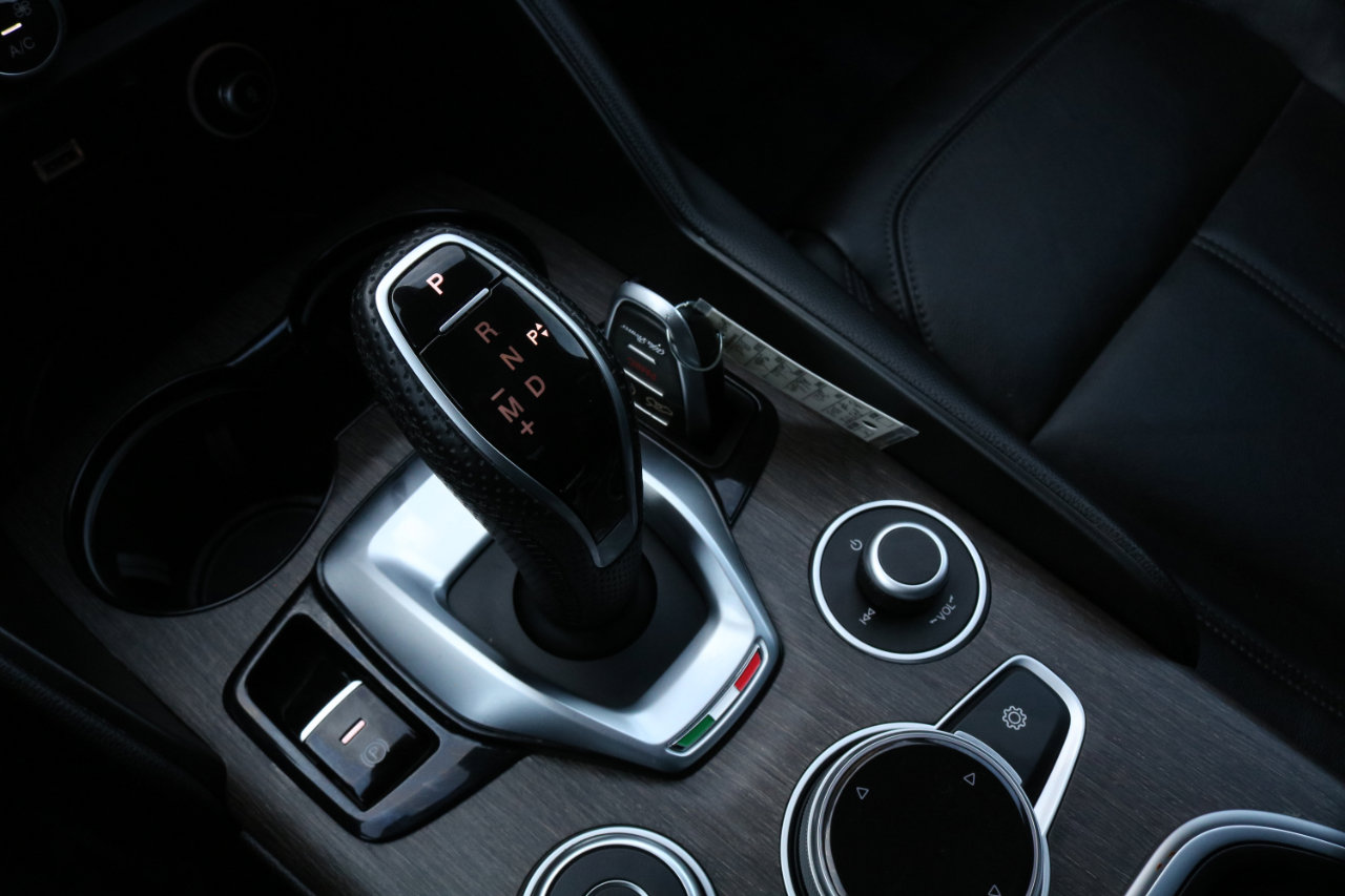 Used 2021 Alfa Romeo Giulia Ti w/ Nero Edizione image 36