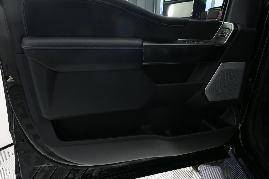 Used 2026 Ford F350 Platinum AWD/4WD image 16