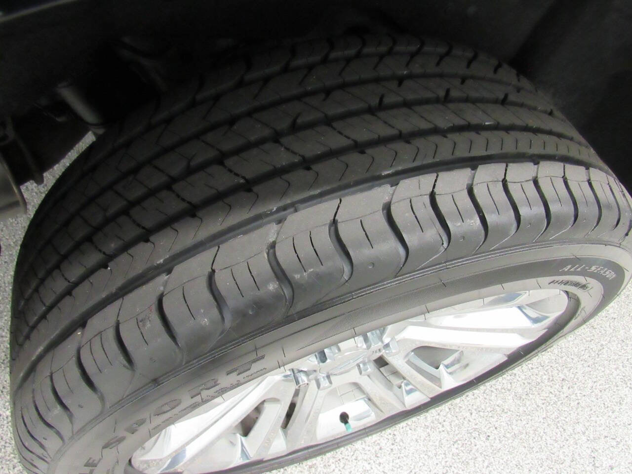 Used 2020 Chevrolet Tahoe Premier w/ Premier Plus Edition image 19