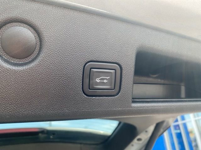 Used 2023 Chevrolet Equinox LT AWD/4WD image 22