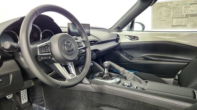 New 2026 MAZDA MX-5 Miata Club w/ Interior Package RWD image 11
