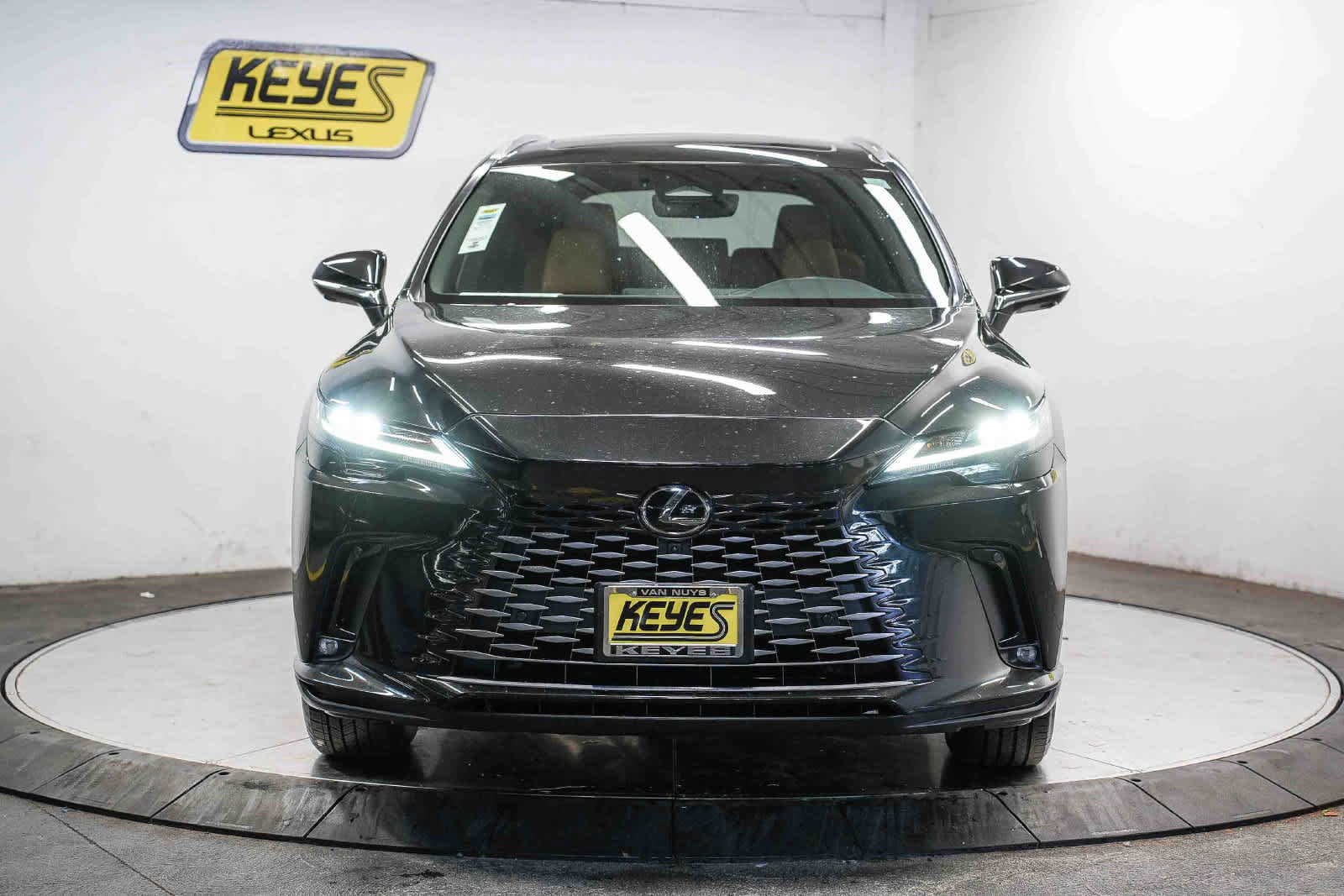 Used 2024 Lexus RX 350 Premium w/ Convenience Package FWD image 7