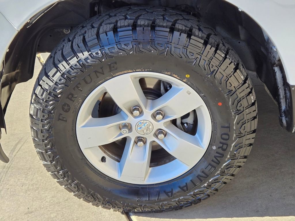 Used 2021 RAM 1500 Classic SLT image 12